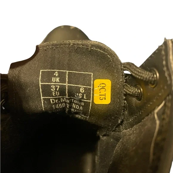 DR MARTENS 1460 Vonda Leather Lace Up Boots - Picture 9 of 10